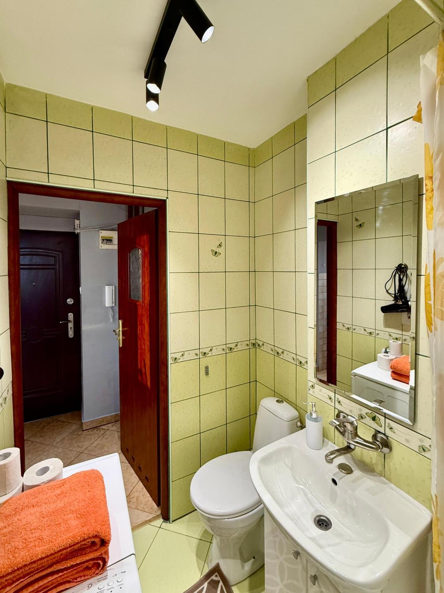 Super Apartment Yellow 2X Metro Fast Wifi 1 Gbs Netflix Panorama Miasta Варшава Екстериор снимка